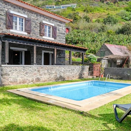Casa Do Pombal, A Home In Madeira アルコ・ダ・カリェタ エクステリア 写真
