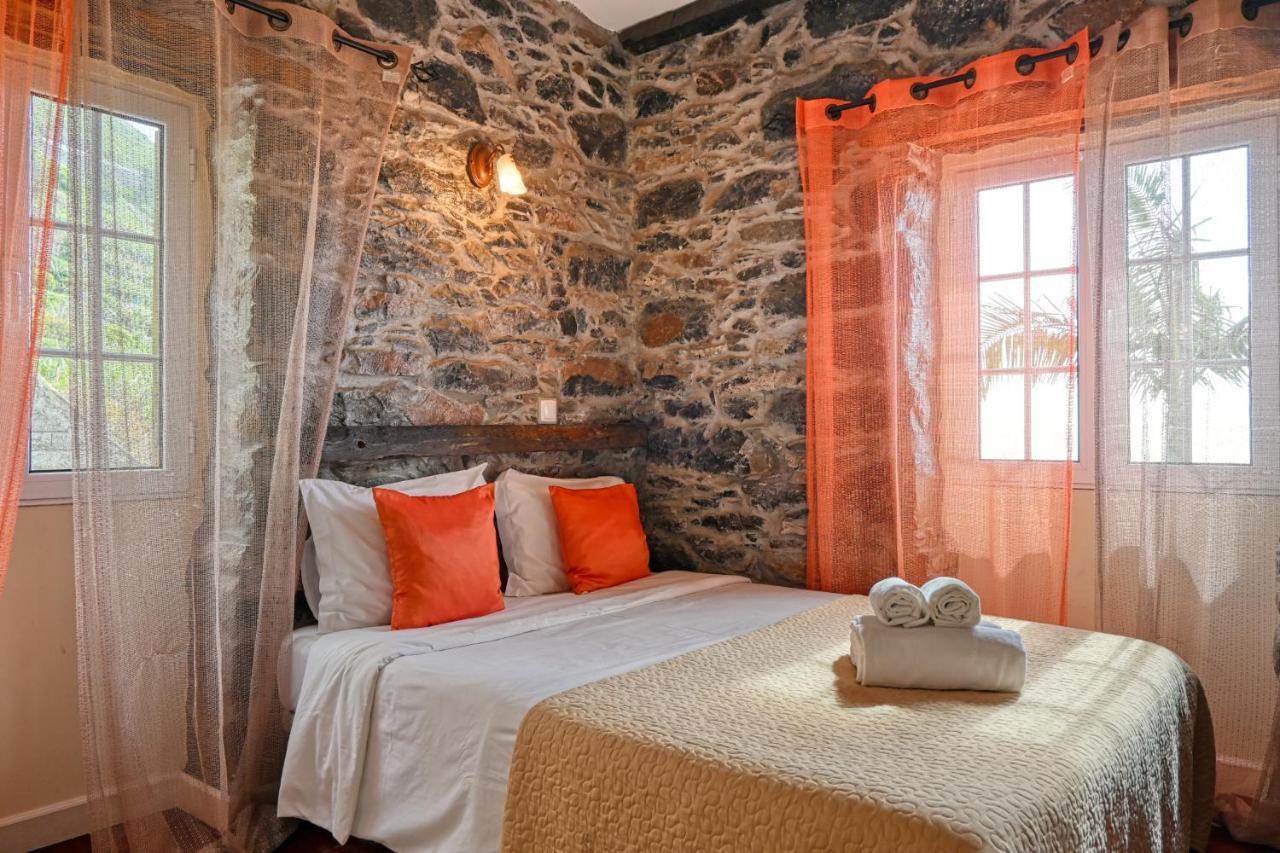 Casa Do Pombal, A Home In Madeira アルコ・ダ・カリェタ エクステリア 写真