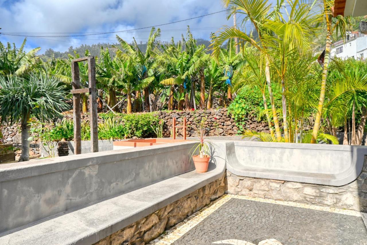 Casa Do Pombal, A Home In Madeira アルコ・ダ・カリェタ エクステリア 写真